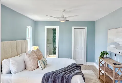 11145 4th Street E Treasure Island FL 33706