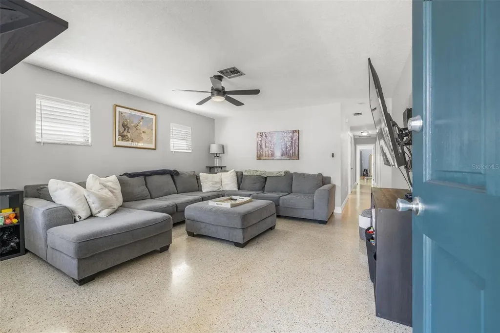 744 63rd Avenue N St Petersburg FL 33702