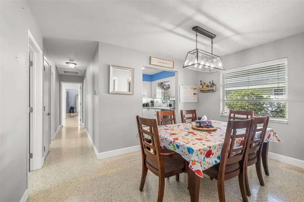 744 63rd Avenue N St Petersburg FL 33702