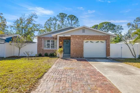 744 63rd Avenue N St Petersburg FL 33702