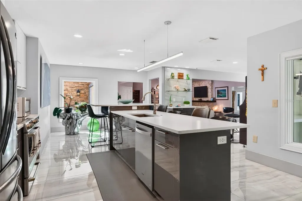 2392 Landings Circle Bradenton FL 34209