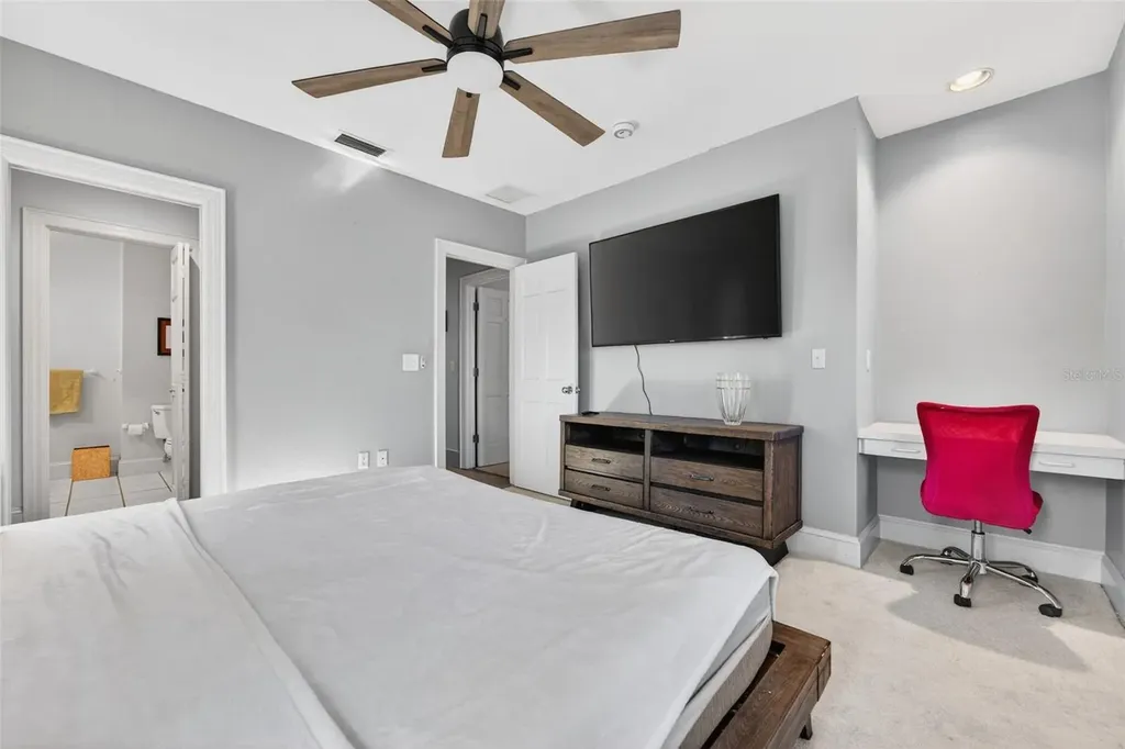 2392 Landings Circle Bradenton FL 34209