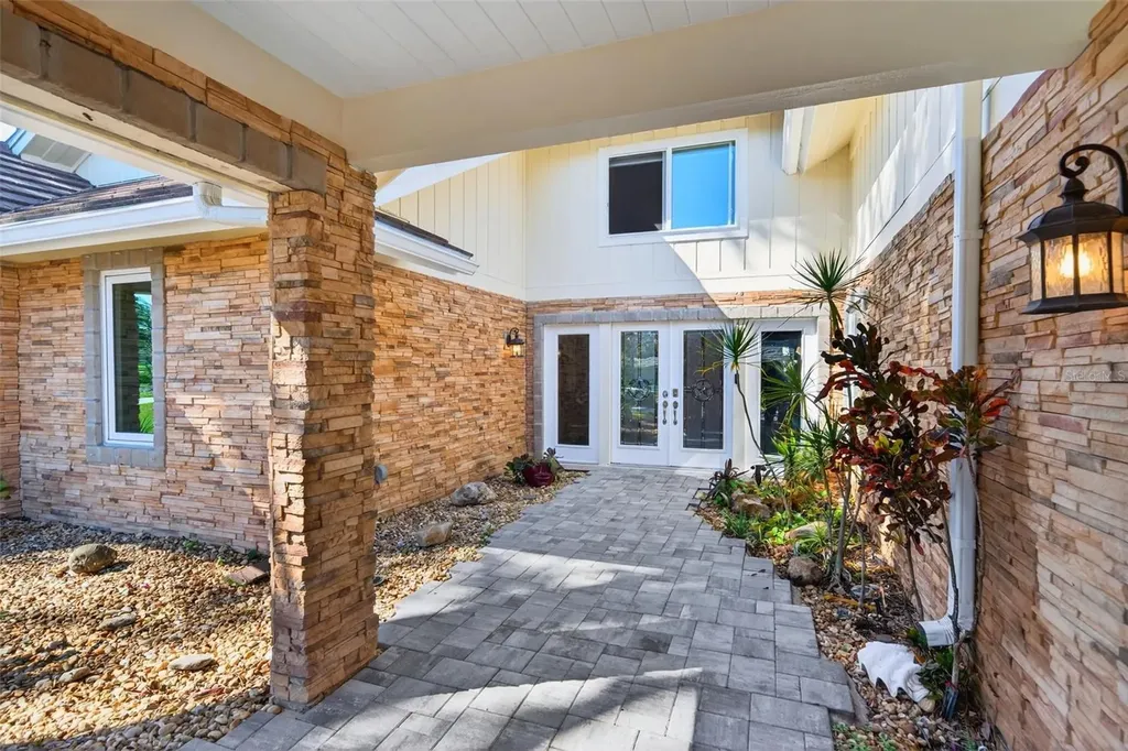 2392 Landings Circle Bradenton FL 34209