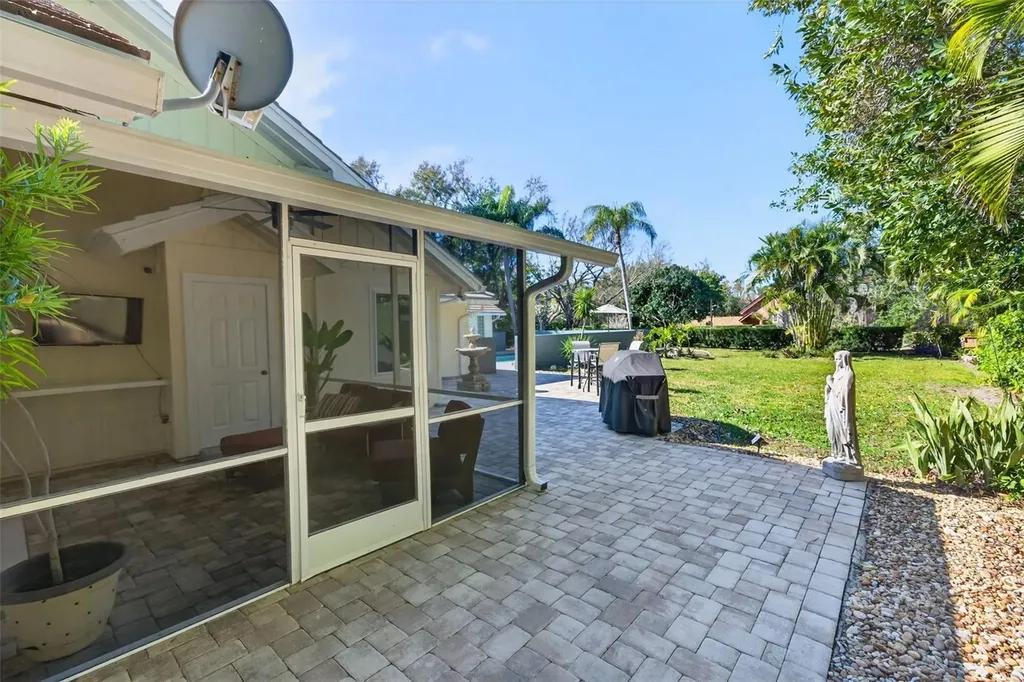 2392 Landings Circle Bradenton FL 34209