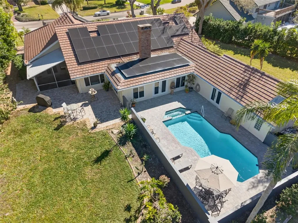 2392 Landings Circle Bradenton FL 34209