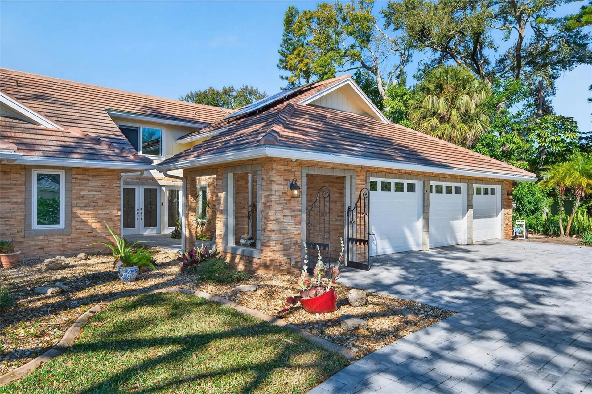 2392 Landings Circle Bradenton FL 34209