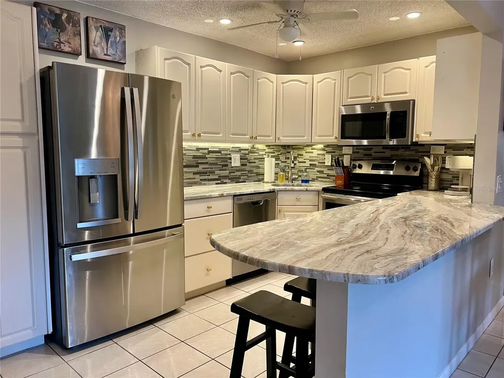 1151 Pine Ridge Circle W Tarpon Springs FL 34688