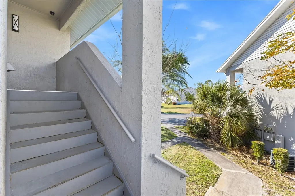 5606 Blue Shadows Court Orlando FL 32811