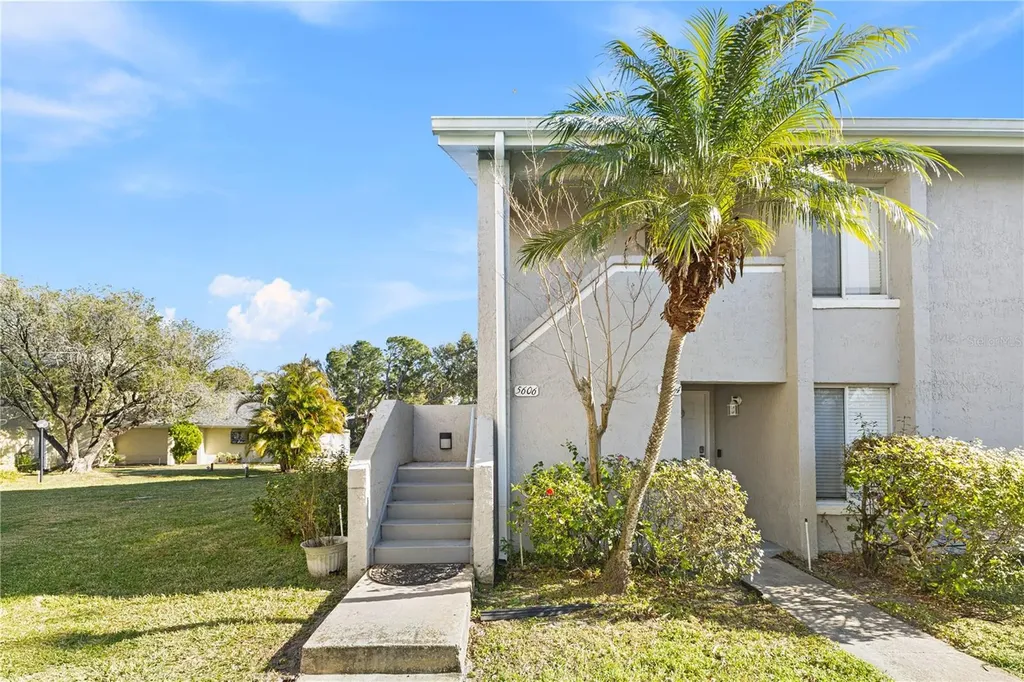 5606 Blue Shadows Court Orlando FL 32811