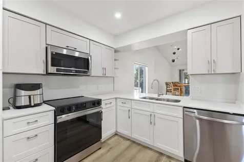 5606 Blue Shadows Court Orlando FL 32811