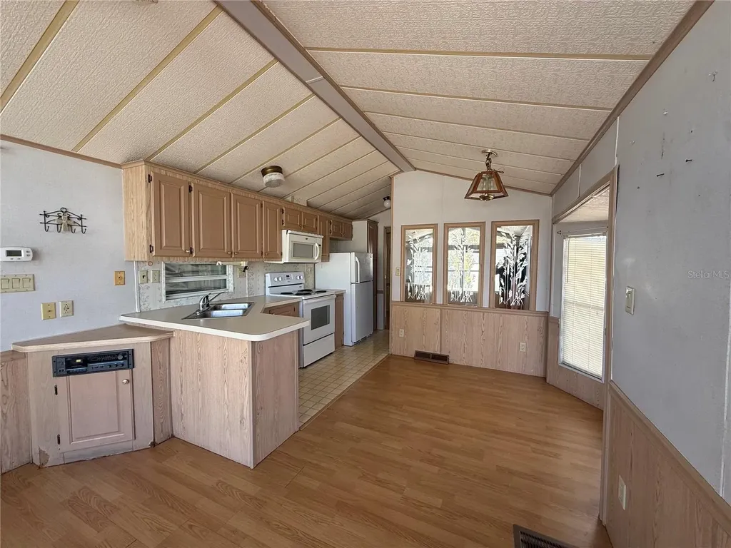 9514 Black Bear Drive Weeki Wachee FL 34613
