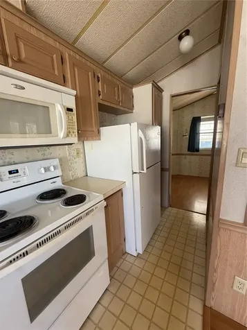 9514 Black Bear Drive Weeki Wachee FL 34613