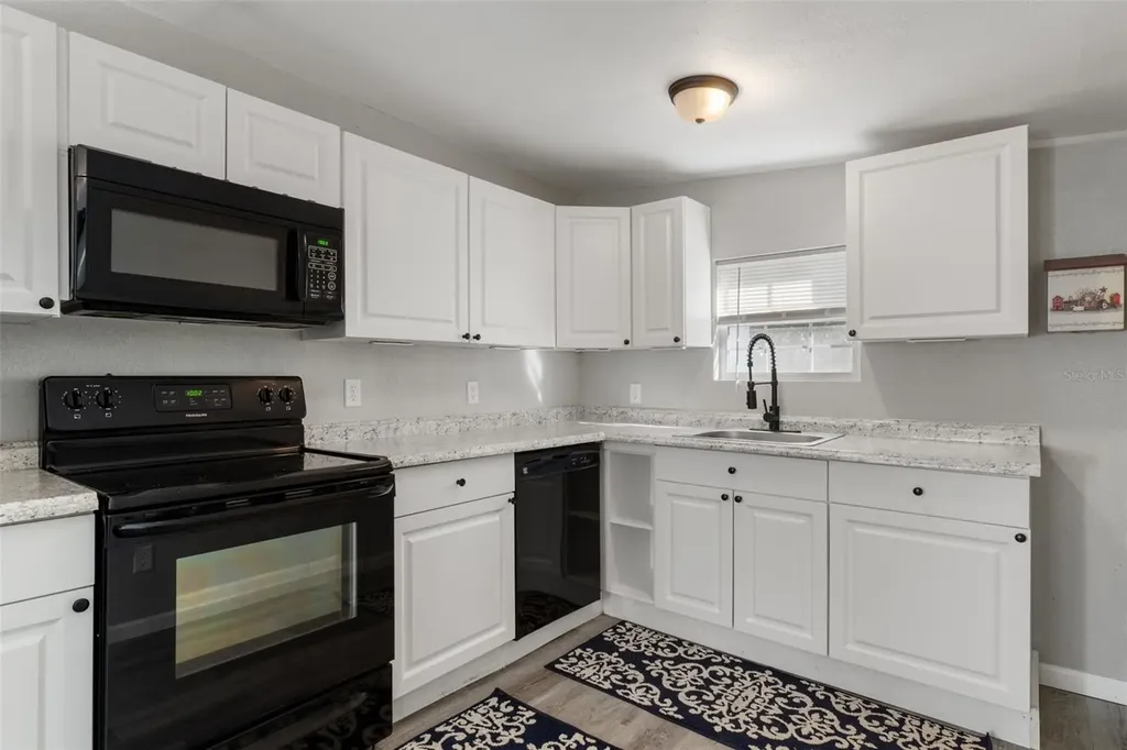 10888 E Gobbler Drive Floral City FL 34436
