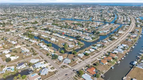 127 Godfrey Avenue NE Port Charlotte FL 33952