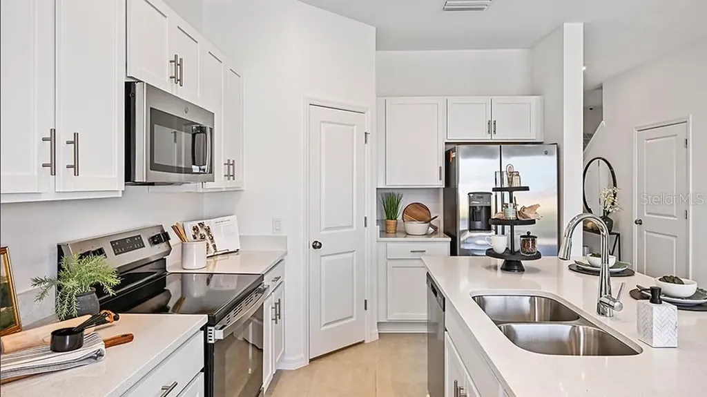 7643 Waterscape Drive Groveland FL 34736