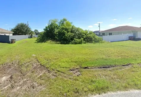 937 NW 5th Place Cape Coral FL 33993