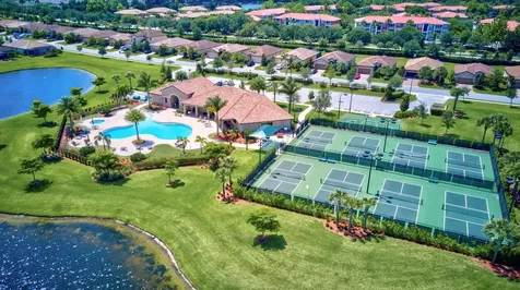 131 Babbling Brook Run Bradenton FL 34212