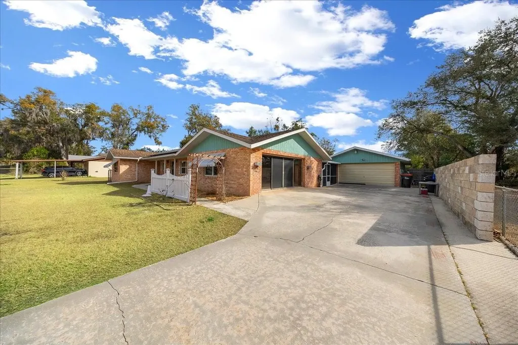 10629 SE 51st Avenue Belleview FL 34420