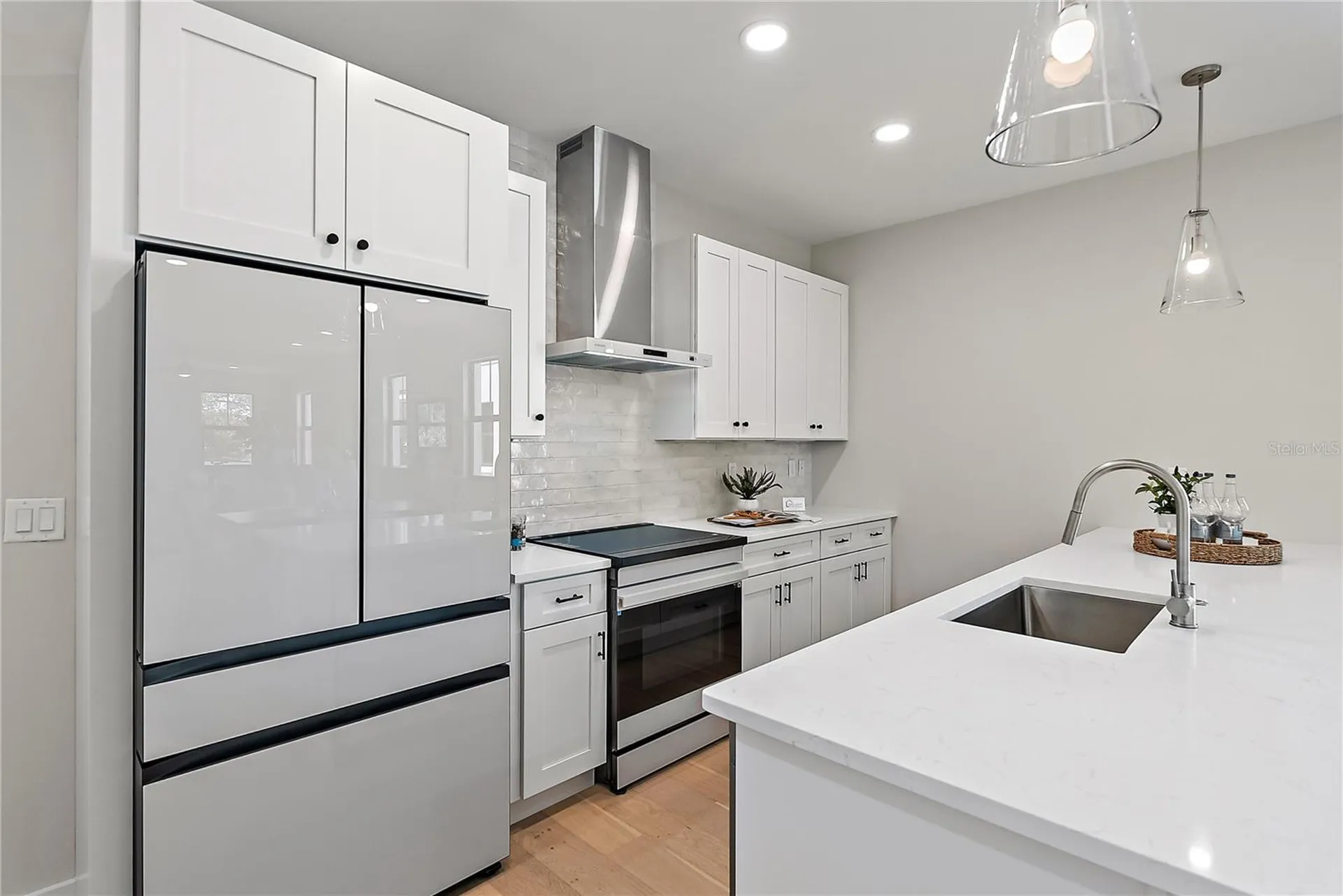 429 11th Avenue S St Petersburg FL 33701