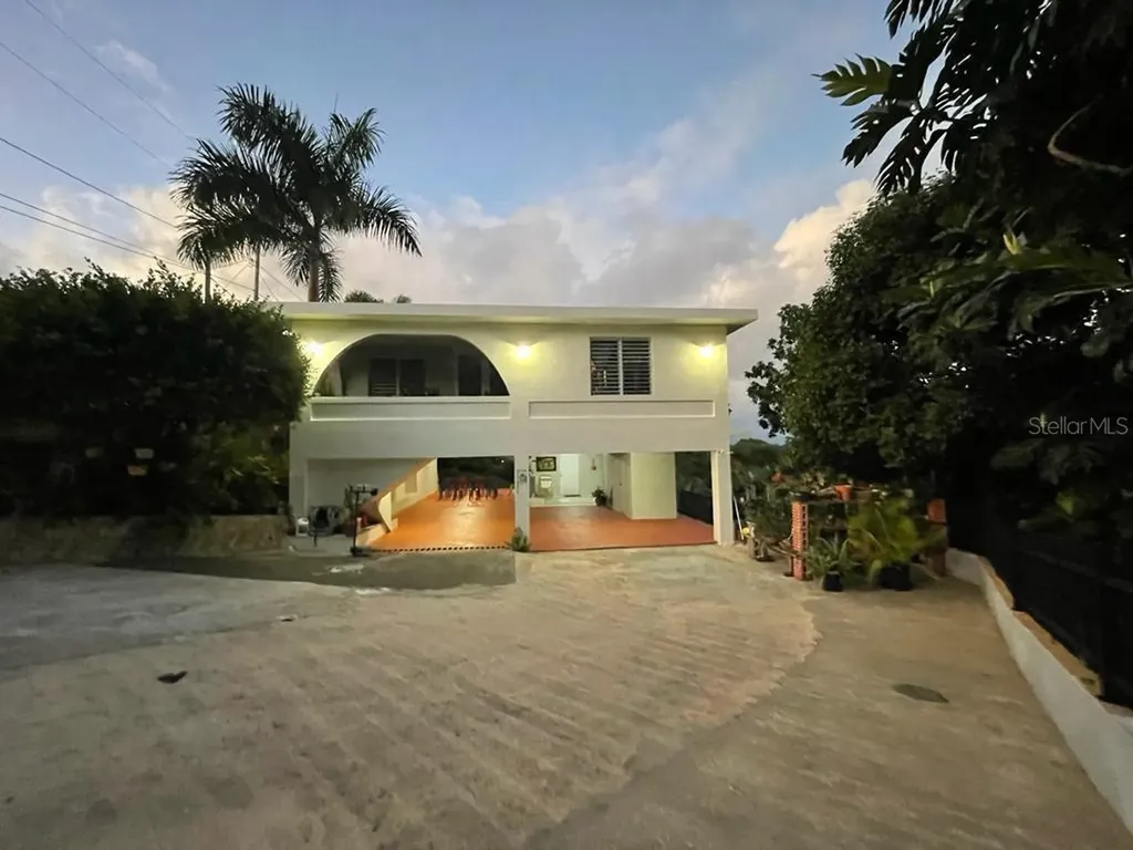 806 Quebrada Arenas Toa Alta PR 00953