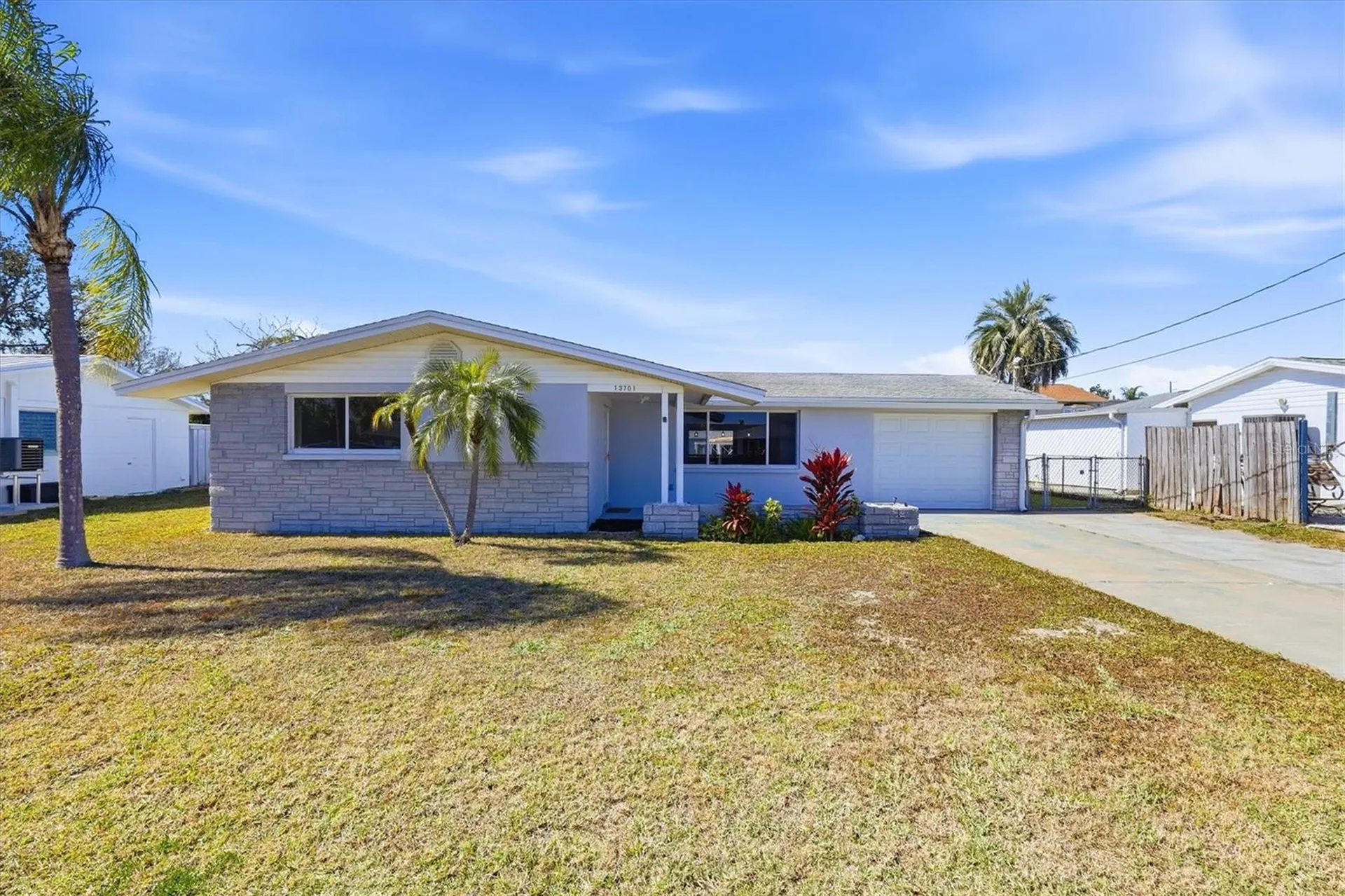 13701 Maria Drive Hudson FL 34667