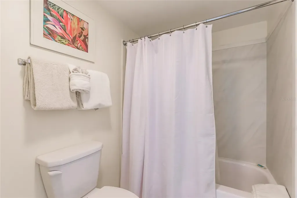 1055 W Peppertree Drive Sarasota FL 34242