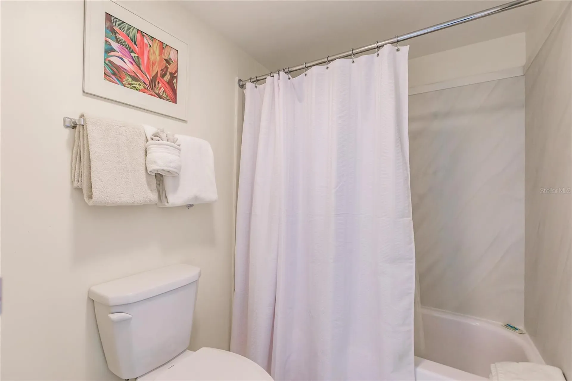 1055 W Peppertree Drive Sarasota FL 34242