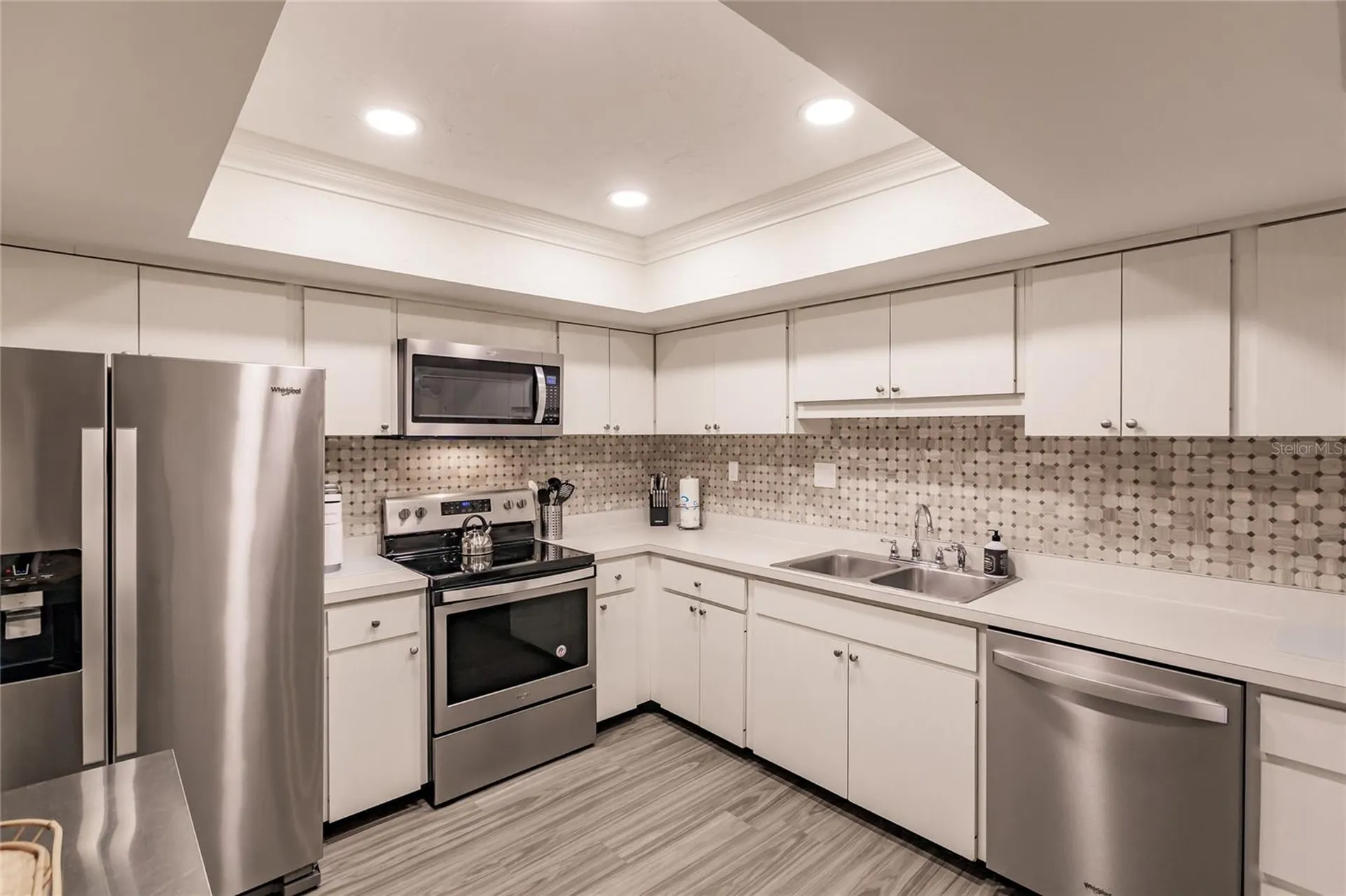 1055 W Peppertree Drive Sarasota FL 34242