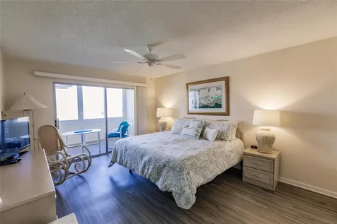 1055 W Peppertree Drive Sarasota FL 34242