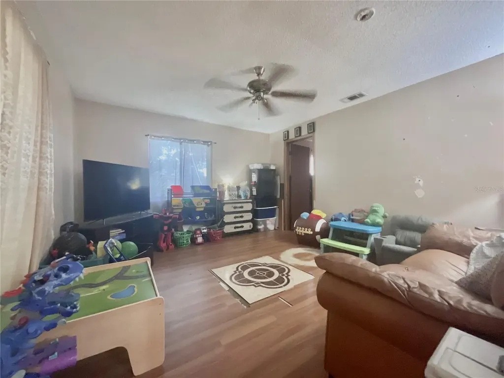 136 Puelba Lane Kissimmee FL 34743
