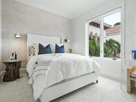 1436 John Ringling Parkway Sarasota FL 34236