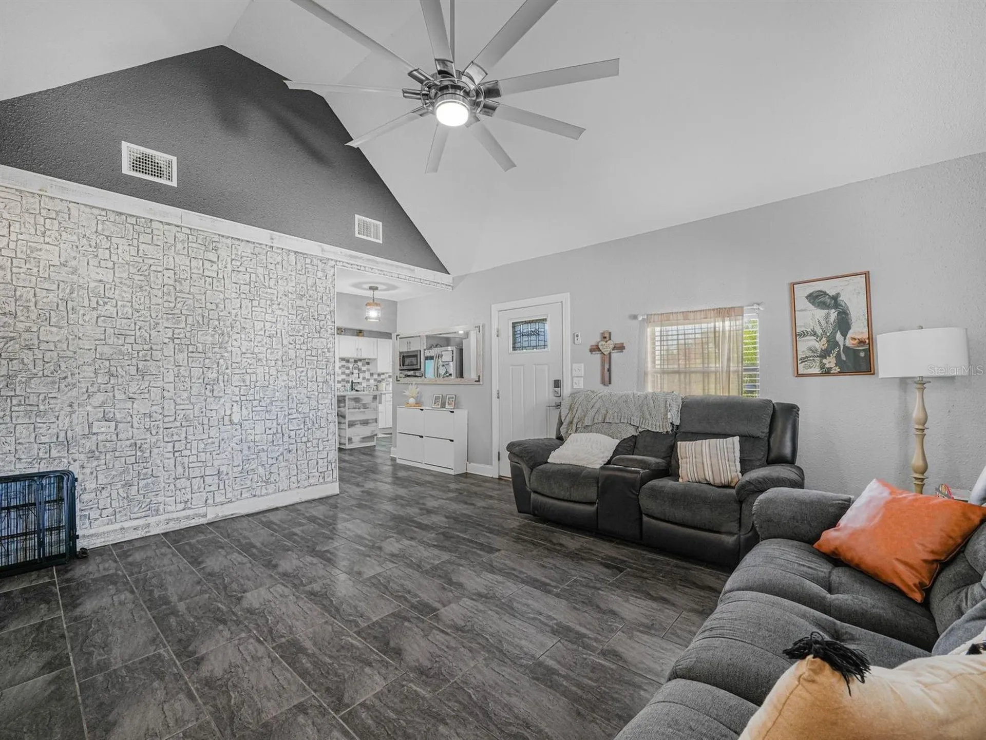 607 Acacia Walk Lake Wales FL 33898