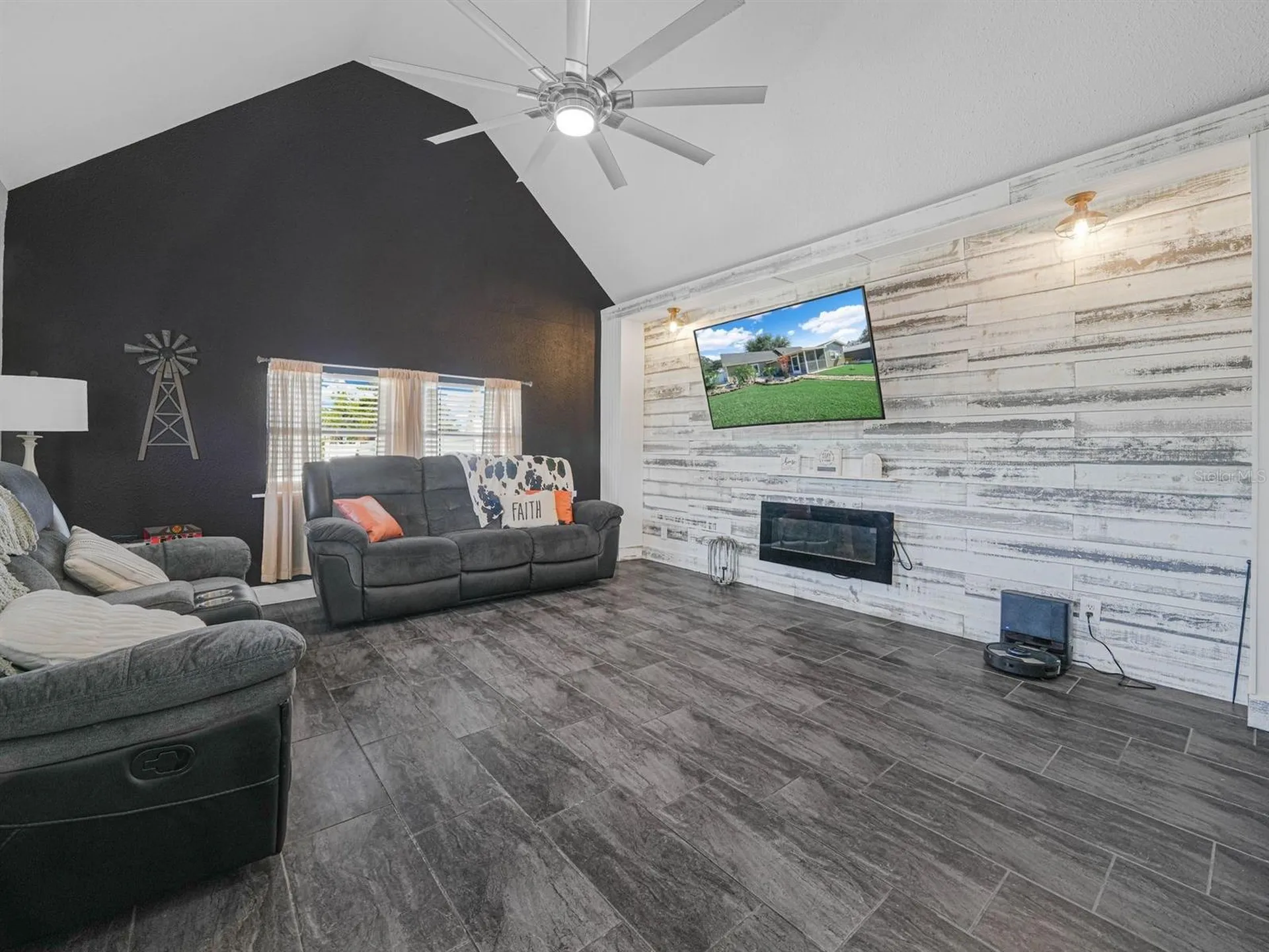 607 Acacia Walk Lake Wales FL 33898