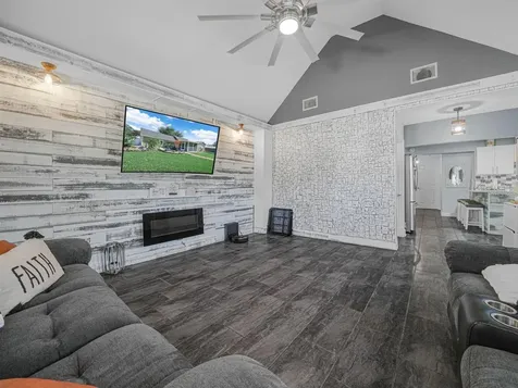 607 Acacia Walk Lake Wales FL 33898