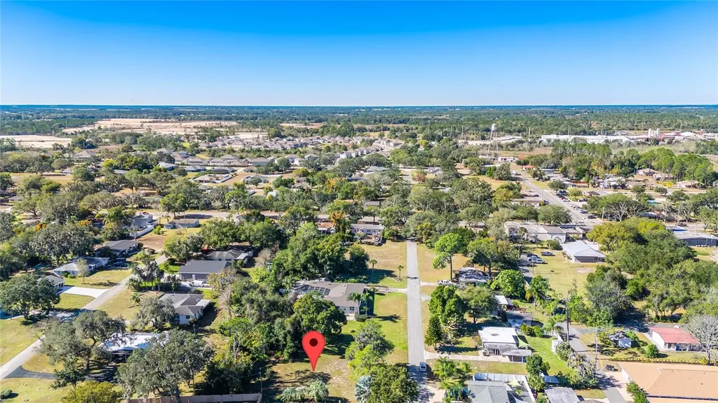 Xxxx E Holly Street Howey In The Hills FL 34737