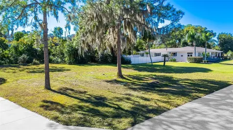 Xxxx E Holly Street Howey In The Hills FL 34737