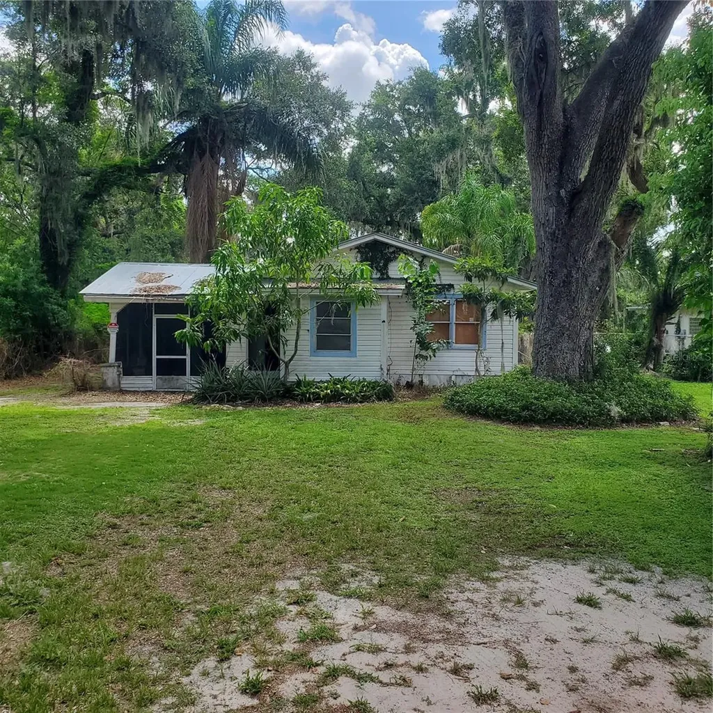 949 Lake Street Lake Hamilton FL 33851