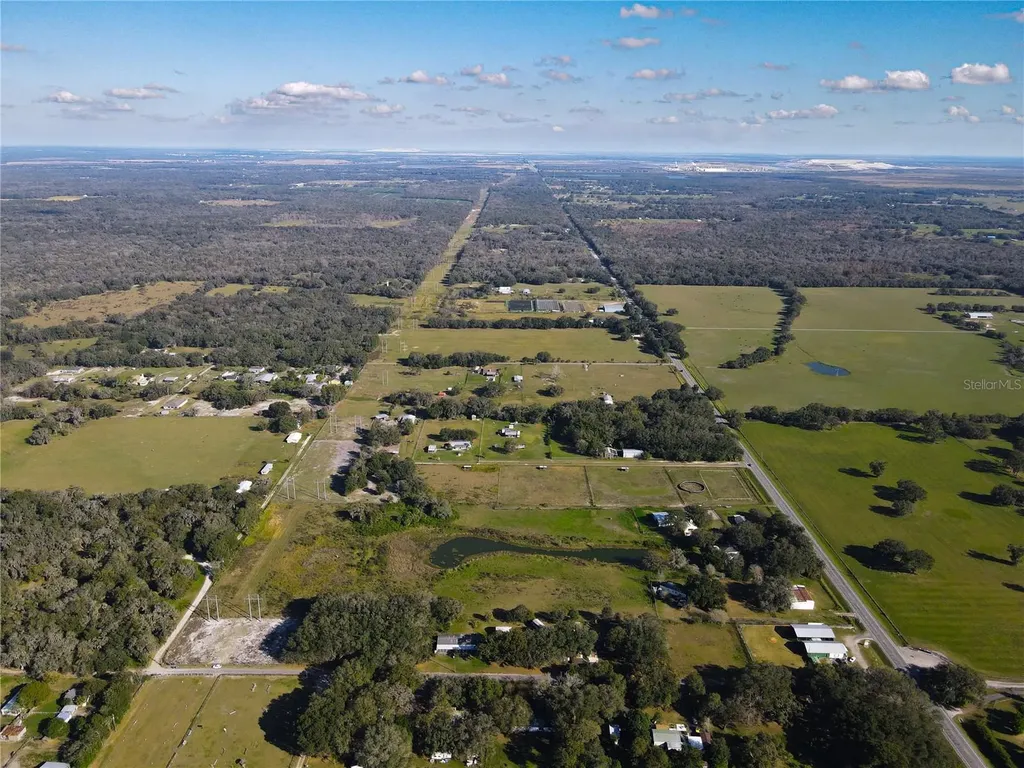 8719 & 8809 Lithia Pinecrest Road Lithia FL 33547