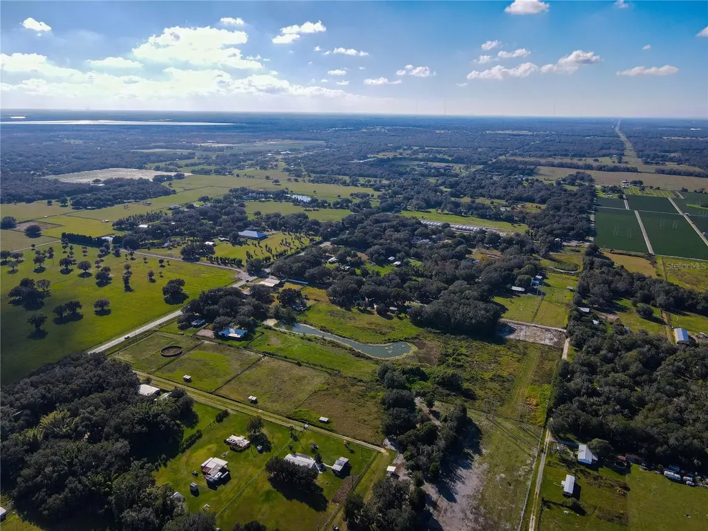 8719 & 8809 Lithia Pinecrest Road Lithia FL 33547