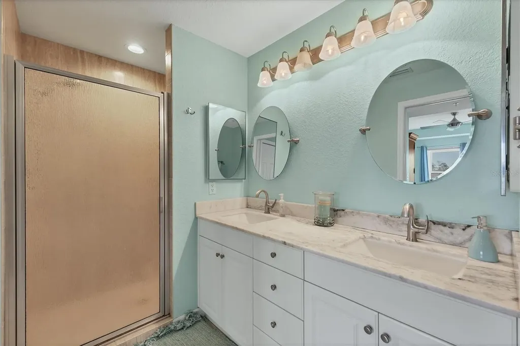 6342 Grand Oak Circle Bradenton FL 34203