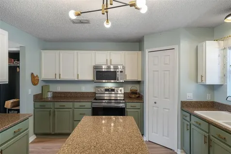 11258 Lomita Wren Road Weeki Wachee FL 34614