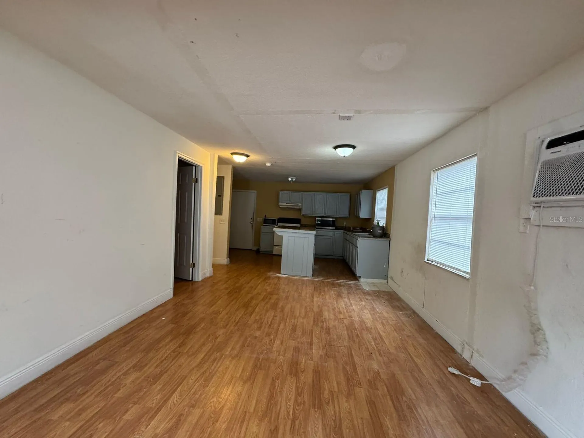140 E 12th Street Apopka FL 32703