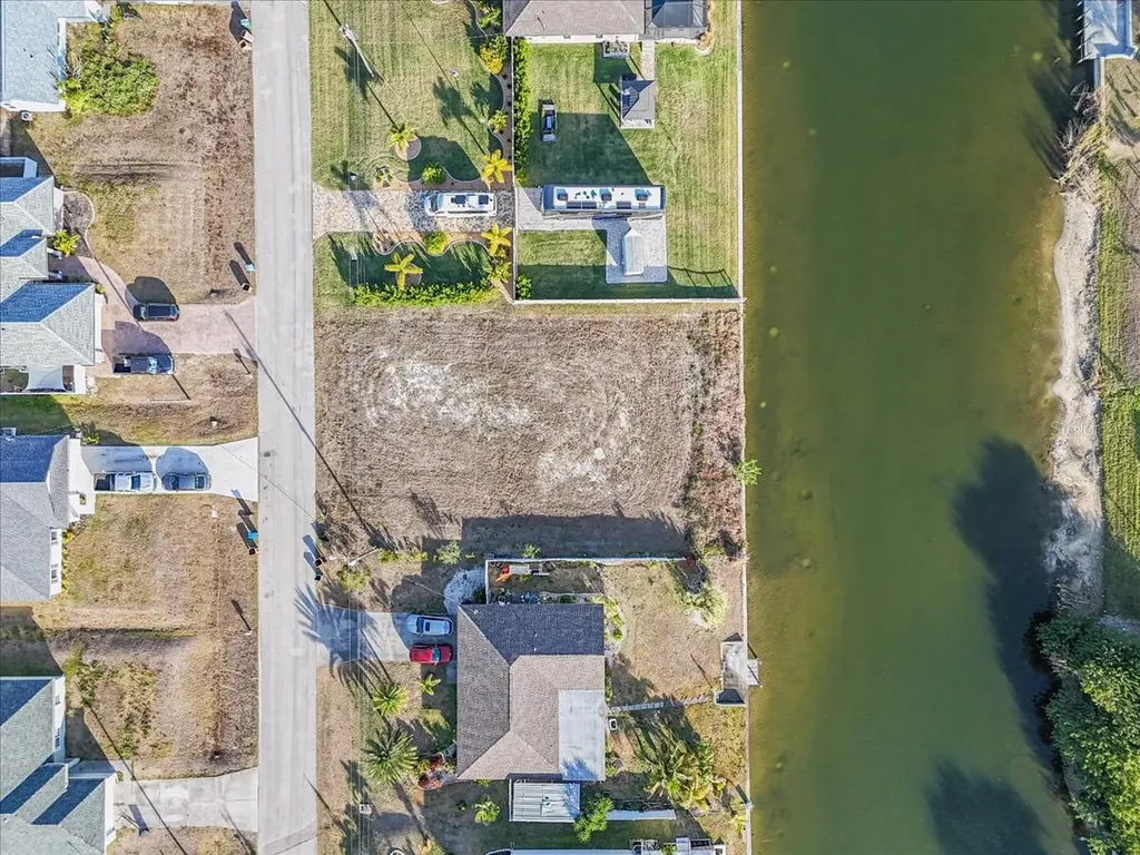 322 NE 20th Street Cape Coral FL 33909