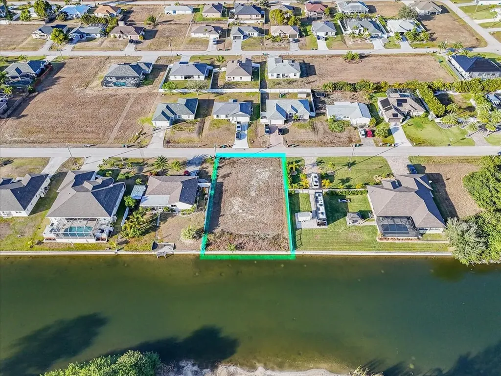 322 NE 20th Street Cape Coral FL 33909
