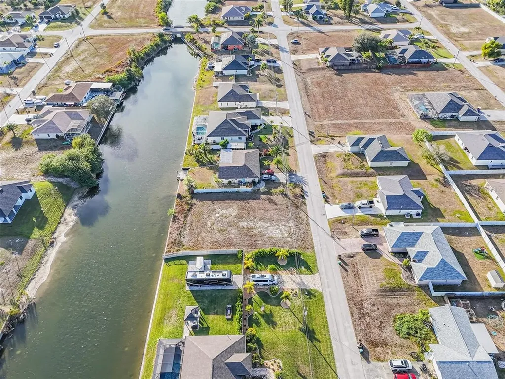 322 NE 20th Street Cape Coral FL 33909