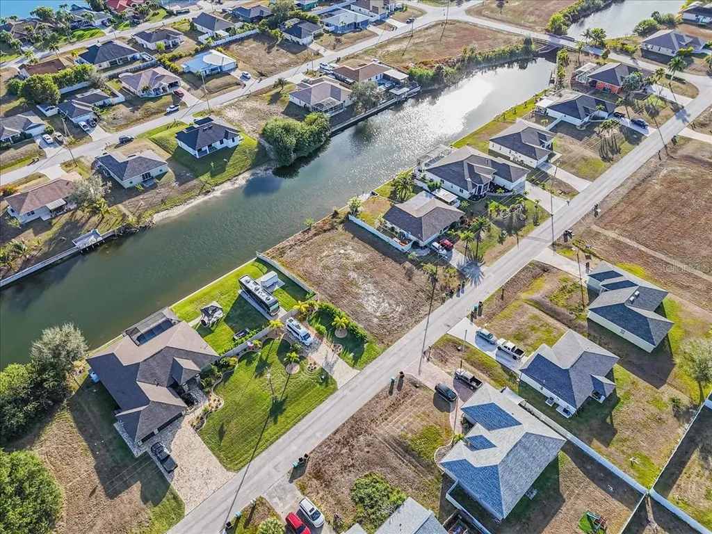 322 NE 20th Street Cape Coral FL 33909