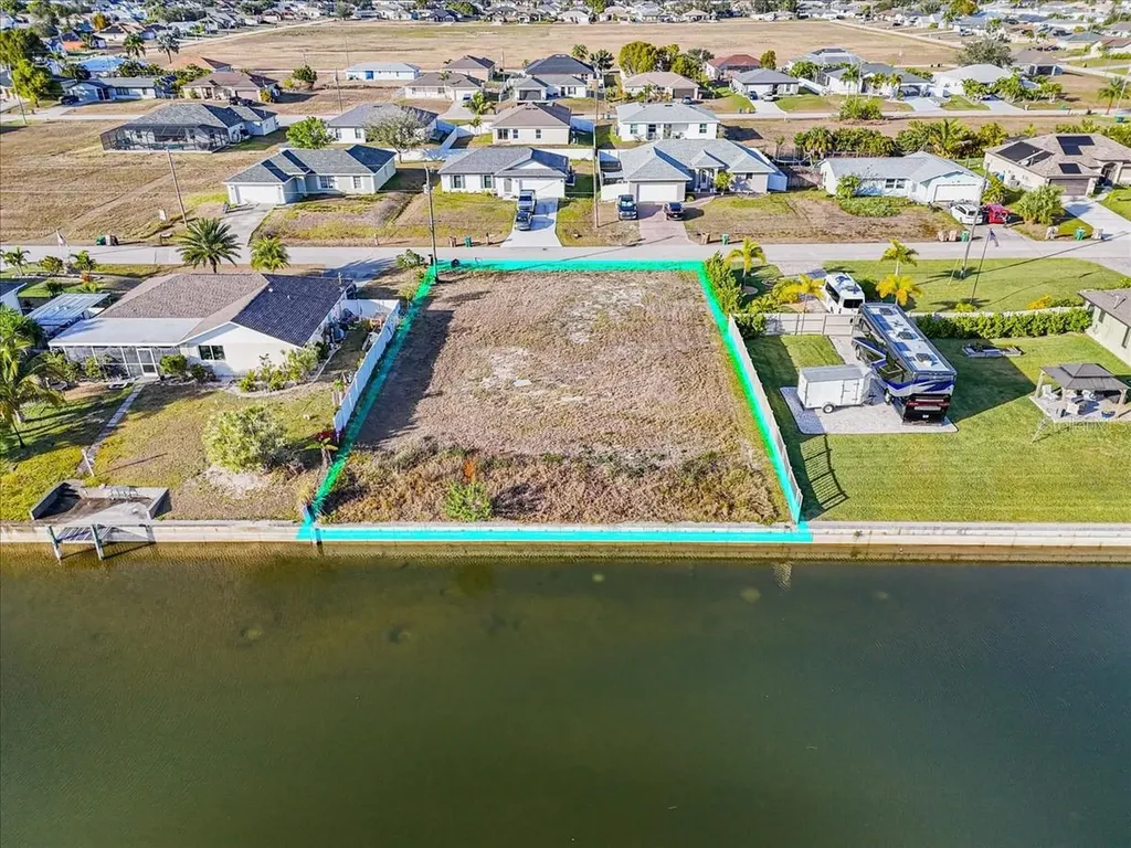 322 NE 20th Street Cape Coral FL 33909
