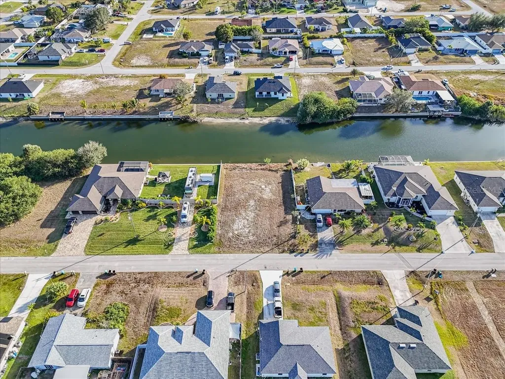 322 NE 20th Street Cape Coral FL 33909