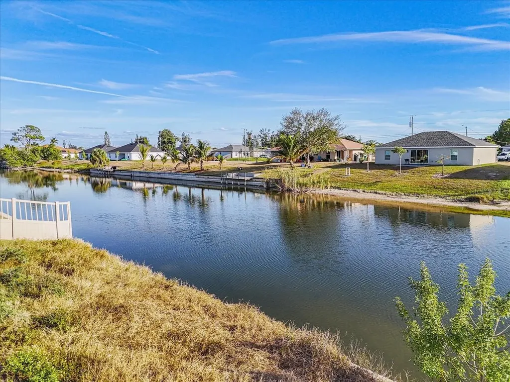 322 NE 20th Street Cape Coral FL 33909