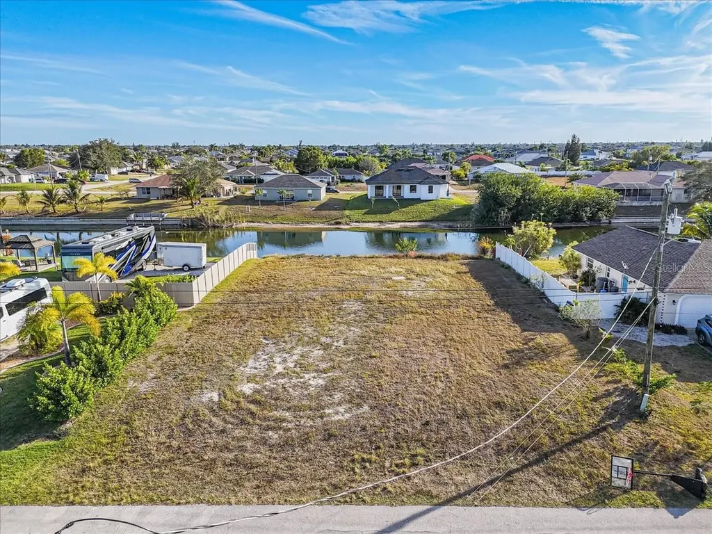 322 NE 20th Street Cape Coral FL 33909